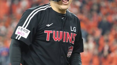 9회에 6점 LG, ‘마무리 김서현’ 고집한 한화에 막판 대역전극...KS 우승 1승 남았다