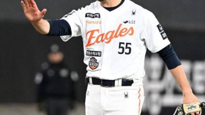 115구까지 던지겠다 교체 거부, 한화 충격패에 묻히기 아까운데…대전 예수 투혼, 깜짝 입국한 장인어른 앞 '인생투'