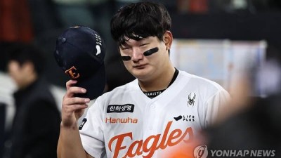 김서현이 안쓰럽다… 김경문표 믿음의 야구는 '선수 살리기'가 아니다