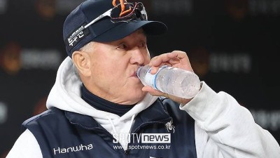 김경문 한 번 더 실수는 끝이다… 전설의 삼성 투수 운영 소환할까, 한화 역사상 첫 대업 도전