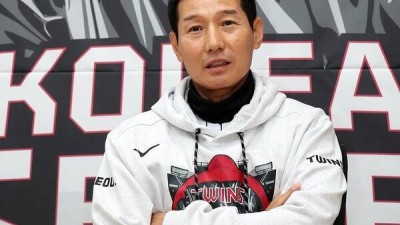 '김서현 올인' 김경문과 다르네… 염경엽 김영우 편한 상황에 기용, 큰경기 상처받지 말아야