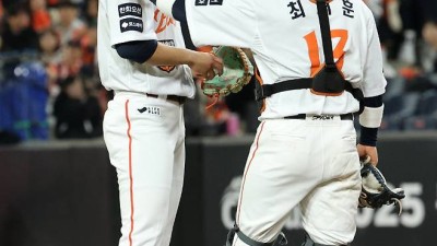 '문동주, 너마저…' 벼랑 끝 한화, 초대형 악재 발생…선발 1이닝 1실점한 뒤 조기 강판