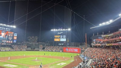 '뜨거웠던 한 가을밤의 꿈'…한화 이글스, 한국시리즈 준우승 마무리