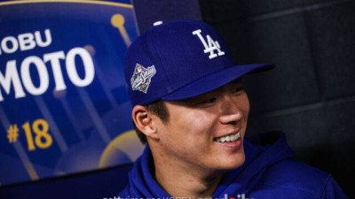 어깨 문제 있었는데... 투수 코치 혀 내두른 자기 관리, 다저스 운명 ML 최고 몸값 투수 어깨에 달렸다