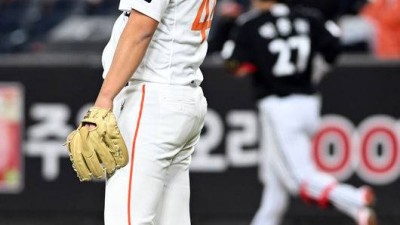 ERA 20.77 김서현 쇼크, ‘준우승’ 김경문은 왜 끝까지 감쌌나 “나중에 팀을 더 좋은 자리에 올려놓을 것” [KS5]