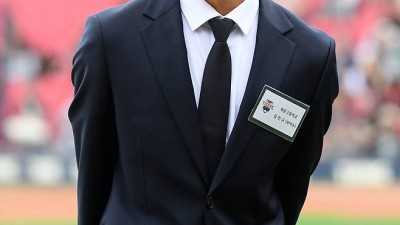 '단장 불참 예고' FA 유출 대비 KIA, 오키나와행 30명 확정…신인 야수 3명+타카하시 코치 함께한다