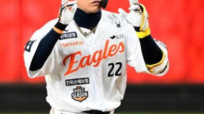 한화 선수들이 자랑스럽다 10위 꼴찌로 시작, 주장도 앞이 안 보였는데…KS 준우승, 끝이 아닌 시작이다