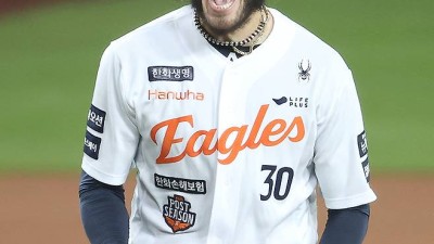 이러니 폰세가 한화를 떠날 수밖에… 한국 연봉 최소 10배 가능하다, “완전히 다른 투수됐다”