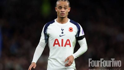 ‘레전드’ 손흥민 7번의 무게 못 버틴다…교체 투입됐는데 교체 아웃 ‘대굴욕’