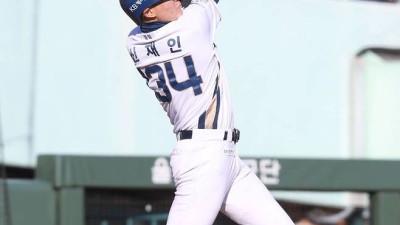 깜짝 전체 2순위, 또 야구계 놀라게 했다…졸업도 안 했는데 프로 대회 결승 5안타, MVP까지