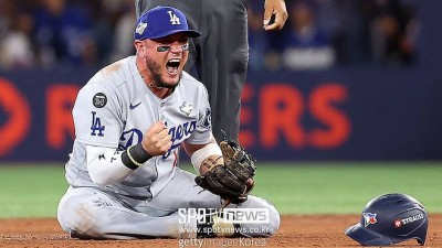 김혜성 밀어낸 이유 증명… ‘3억 달러’ 다저스 구한 500만 달러 백업 선수, 도대체 얼마짜리 홈런을 친 것인가