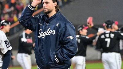 '폰세 떠나겠지만' 117구 투혼 와이스 한화 남는다?…韓 내 마음속 영원히 특별한 장소, 다음 시즌 기대 SNS 인사