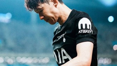 이게 말이 되나? 손흥민 한 명 떠났다고 와르르...후배들은 감독 무시, 후계자는 끝없는 부진