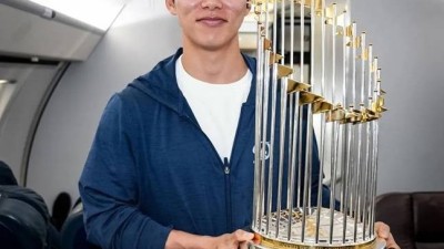 날 빼고 KIM 넣어 베테랑 내야수 한 마디에, 김혜성 WS 막차 출전→우승 순간 함께할 수 있었다