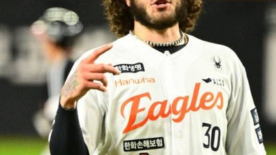 ‘한화 초비상’ 대전 흙 챙긴 슈퍼 에이스, 진짜 작별인가…美보도 나왔다 “폰세 ML 복귀에 관심 보여”