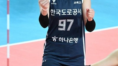 단한순간도 나태해본 적 없다 지휘봉 잡은지 13년 → 200승 달성! 51세에도 여전히 배구소년, 김종민 감독의 열정 [김천승장]