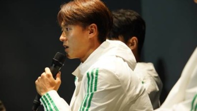 이승우 다시 한번 직격탄! 축구선수, 축구로만 평가받아야…지면 사생활 탓 옳지 않아 [현장 일문일답]