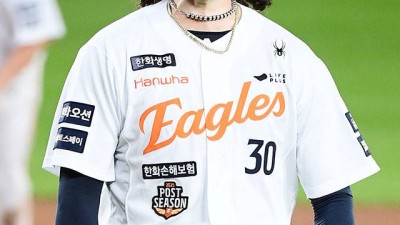“대형 계약 가능성 ↓”…KBO리그 맹폭했던 한화 슈퍼 에이스, 다음 소속팀은 어디?