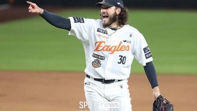 폰세, 한국 에이스로 남는 게 나을 수도…ML 복귀하겠지만 미국 현지 냉철한 평가 나왔다