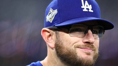 방출 당한 뒤 한국 가야 할지 고민했는데…다저스에서만 10년째 롱런, 먼시 인생 역전 '1055억' 벌었다