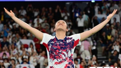 여왕이 물러나자 왕좌는 단 한 명에게로… 안세영, 배드민턴 시대를 다시 쓴다!