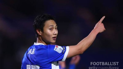 대한민국 악재에 또 악재! 백승호 어깨 부상으로 킥오프 1분 만에 아웃, 황인범에 이어 미드필더 2명 이탈
