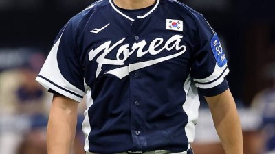 정우주, 당신 신인 맞아? 국가대표 데뷔전, 점수는 2-1, 득점권 위기…그런데 오히려 좋았다