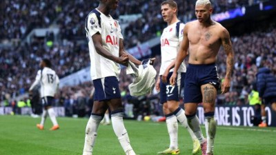 '맨유가 항의하면 토트넘 EPL 조사 받는다'…잉글랜드 최고 심판 권위자 주장