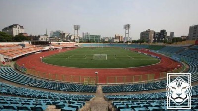 [단독] 65세 된 韓축구 성지, 개보수 탄력 받나... 정몽규 축협 회장조차 서울, 제대로 된 축구장 無 '국제적 망신'... 시설 구축 必