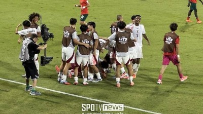 [현장 REVIEW] 일본, 월드컵 대이변…포르투갈 2-1 제압 ‘B조 1위 U-17 토너먼트 진출’ 확정