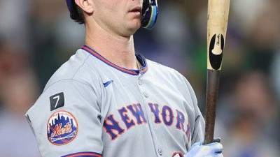 '떠날 테면 떠나라' 연봉 350억 포기하고 FA 됐는데…괘씸죄인가, 메츠는 38홈런 거포에 미련이 없다