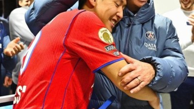 PSG ‘오피셜’ 공식발표, 韓 축구 초대형 사건 탄생 “이강인 100번째 경기 기념패 수여”…“정말 기쁘다”