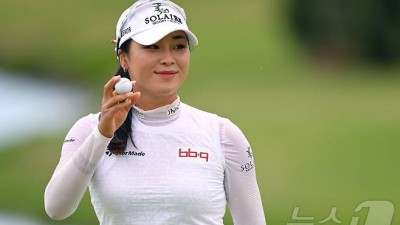 '첫 톱10' 윤이나, '우승 상금 58억' LPGA투어 최종전 티켓 도전