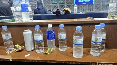 오타니도 텀블러로 물 마시는데...경기 직후 KBO리그 더그아웃은 '페트병 무덤' [더게이트 FOCUS]