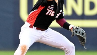 이 가격으로 잡는 게 맞나 싶다 충격을 넘어 미친 FA 몸값, 이러다 지갑 닫히는 건 한순간이다