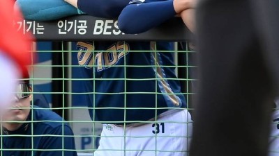 고민 끝에 신청했다 대반전 FA 접수, 비운의 A등급 외야수 일단 만난다