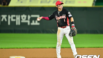 적극적 영입의지 있다 이럴수가, 두산까지 뛰어들었다...4구단 쟁탈전 비화, 100억 박찬호 현실화되나