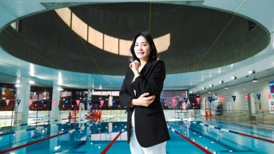 한국 수영에 여자 히딩크가 나타났다