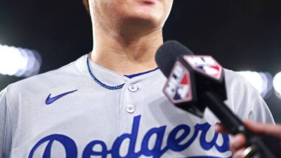 류현진·다르빗슈는 대단했구나…4764억원 日괴물, 사이영 2위표도 0표라니 ‘WS MVP의 굴욕’