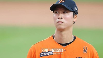한화 78억 FA의 위기, 자리가 위험하다… 정우주 치고 올라오는데, 좌완 선발까지 영입하다니