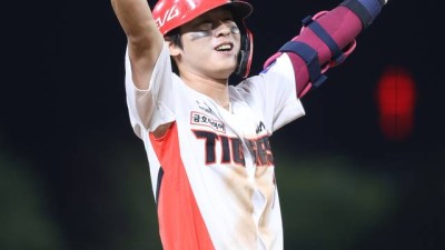 [단독]독기 품은 두산, FA 최대어 박찬호 품는다…‘내야 핵심’ 확보로 전력 상승 시동