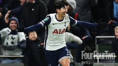 “우리가 알던 손흥민 모습 그대로네” 눈물 삼킨 토트넘 팬들…변함없는 쏘니 향해 ‘찬사’