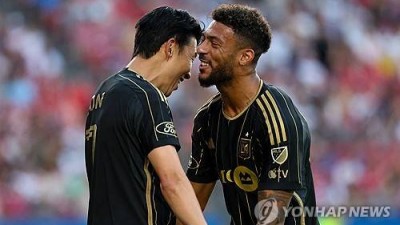 부앙가 월드컵 티켓 도둑 맞았다?…가봉, 나이지리아에 연장 끝 1-4 대패→명백한 PK 왜 안 줬나? 아프리카 시끌