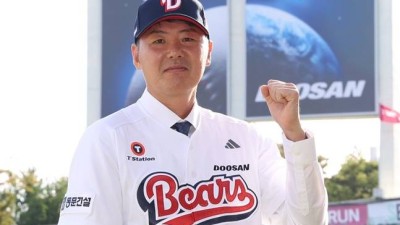 '박찬호 두산행 유력' 소문에 김원형 감독 미소 전력강화 노력해주신 부분 감사하다 [미야자키 현장]