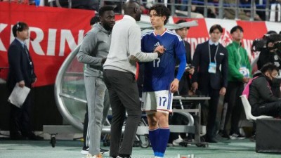 예의 바른 일본인, 진심으로 고맙다 파울 당했지만 상대 벤치 찾아가 사과 …충격적인 부상에도 가나 감독 극찬