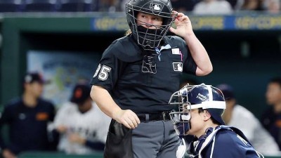 ‘수준 이하’ 미국 심판 저러고도 잠이 올까… “축구 선수들도 저렇게는 못 한다” 분노, 문현빈 억울한 아웃