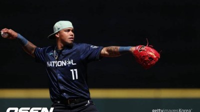 설마, 202안타 외인 포기하나…박찬호 영입 무산된 롯데, ML 올스타 유격수 영입할까