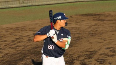 ‘두산 라이온즈’ 화제의 신인 대형사고 쳤다, 교체 출전→2안타 2득점→KS 준우승팀 격침 “첫 안타 공 챙겨주셨다”