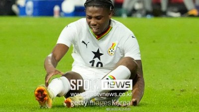 한국전 앞두고 이게 무슨 봉변인가...일본과 맞대결에서 발목 꺾인 가나 MF, 사실상 WC 출전 불가