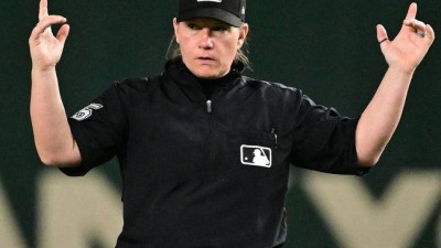 심판 정신 차려야 한다 오승환 돌직구 발언, 문현빈한테 자꾸 왜 이래? 안타 이어 도루도 빼앗길 뻔